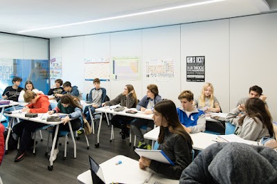 Escuela Internacional (IB) Zürich Schule