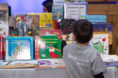 Escuela Internacional (IB) Zürich Schule