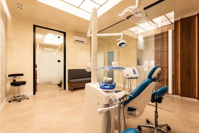 Diagonal Clinic Dental