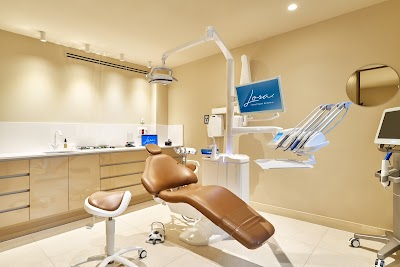 Lora Boutique Dental