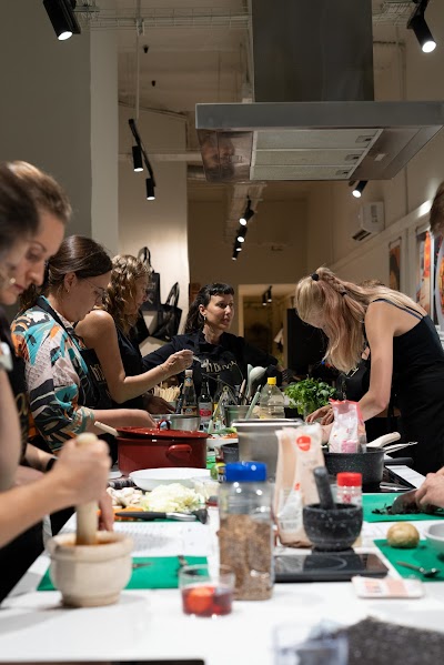 In Bloom cooking school