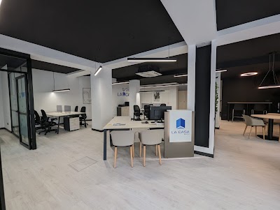 La Casa Agency