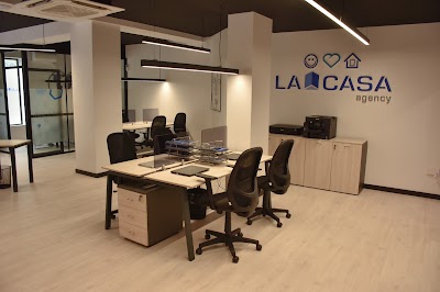 La Casa Agency