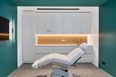 May Clínica Médica Capilar