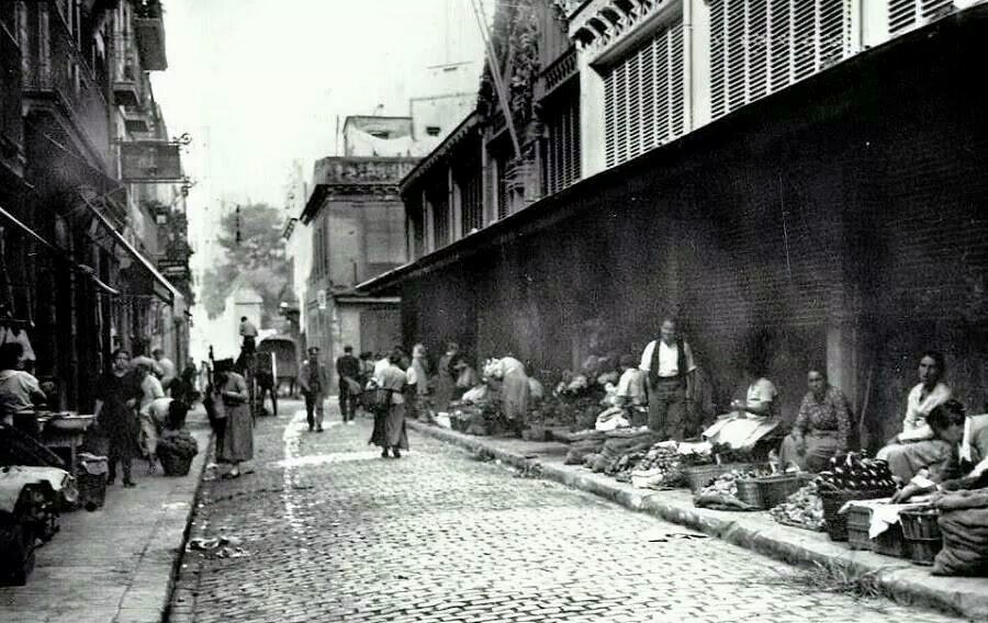 exterior del Mercat de la Llibertat en el s. XIX
